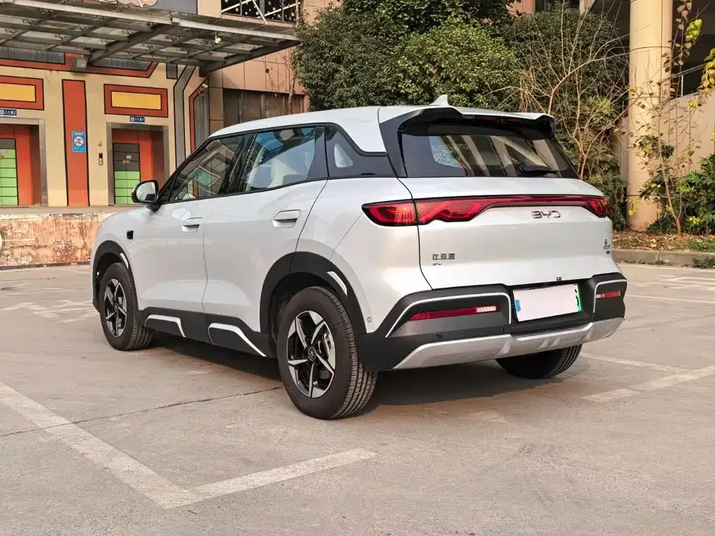 BYD Yuan UP Smart Drive Edition 401KM Leading Type 2025 — фото 18