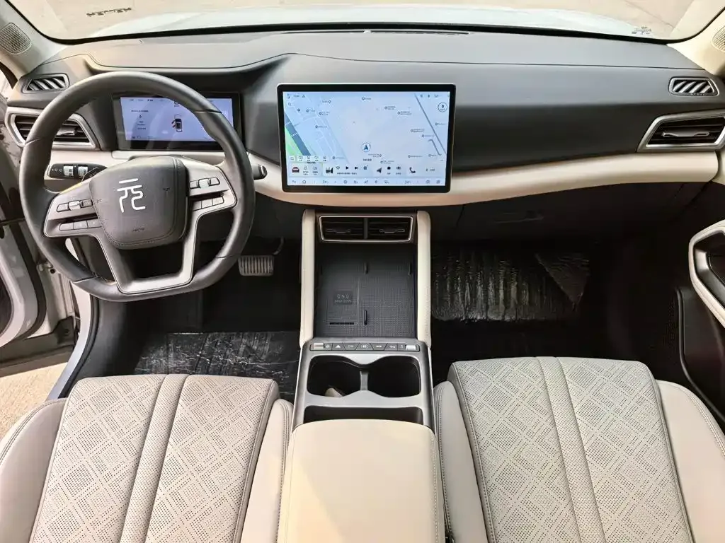 BYD Yuan UP Smart Drive Edition 401KM Leading Type 2025 — фото 6