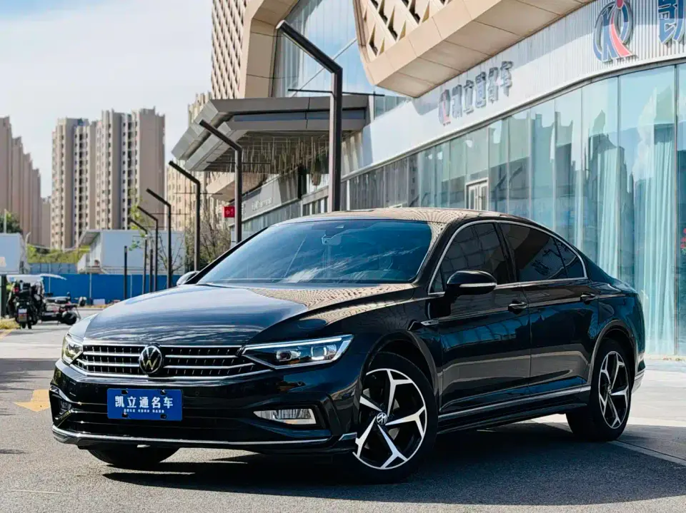 Volkswagen Magotan 2 Million Units Public Sharing Edition 330TSI DSG Luxury 2024