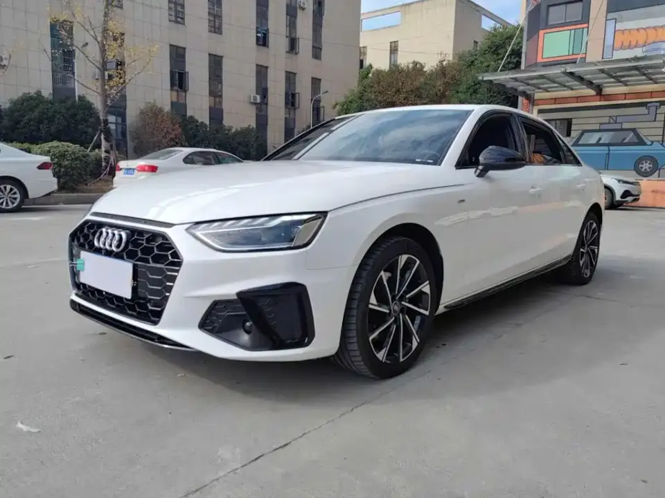 Audi A4L 40 TFSI Luxury Sport 2023