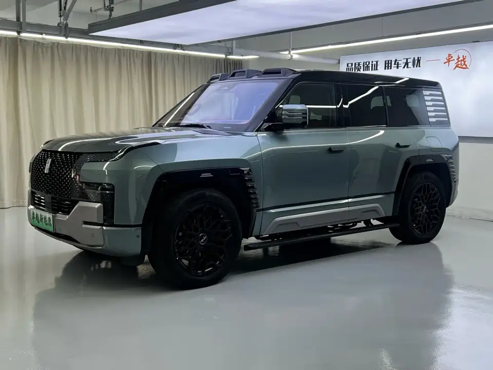Yangwang U8 Luxury Edition 2024