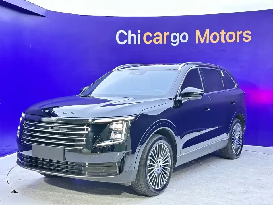 Jetour X70L 2.0T Automatic Flagship 7-Seater 2025