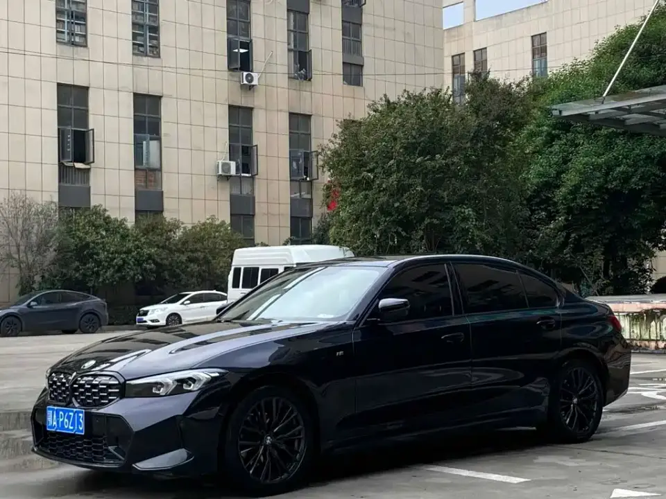 BMW 3 Series 325Li M Sport Black Night Package 2023