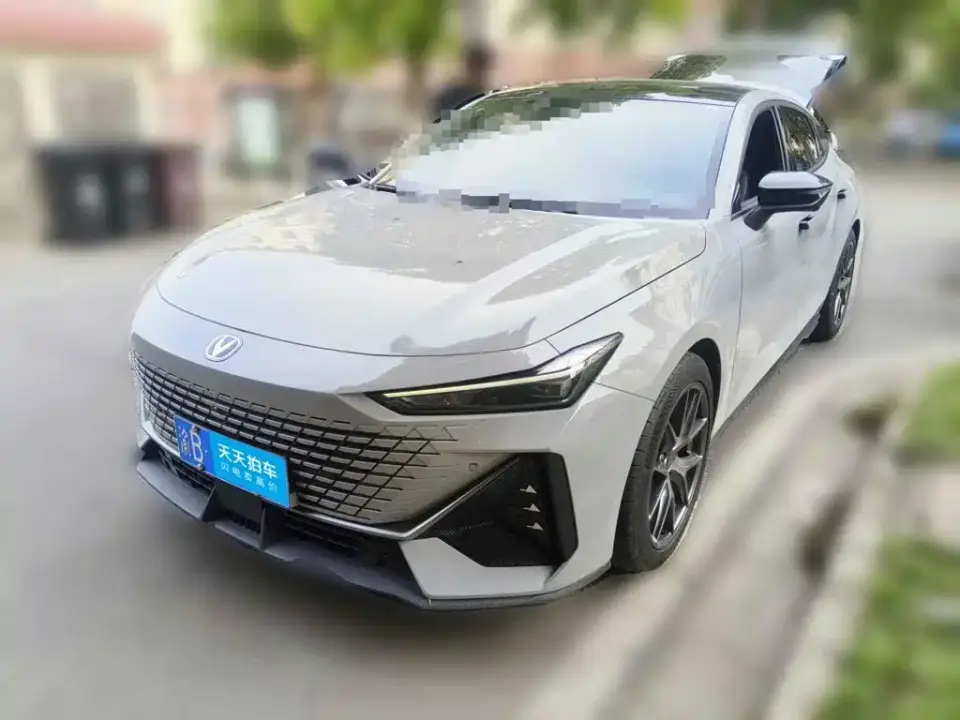 Changan UNI-V 1.5T Premium Model 2022