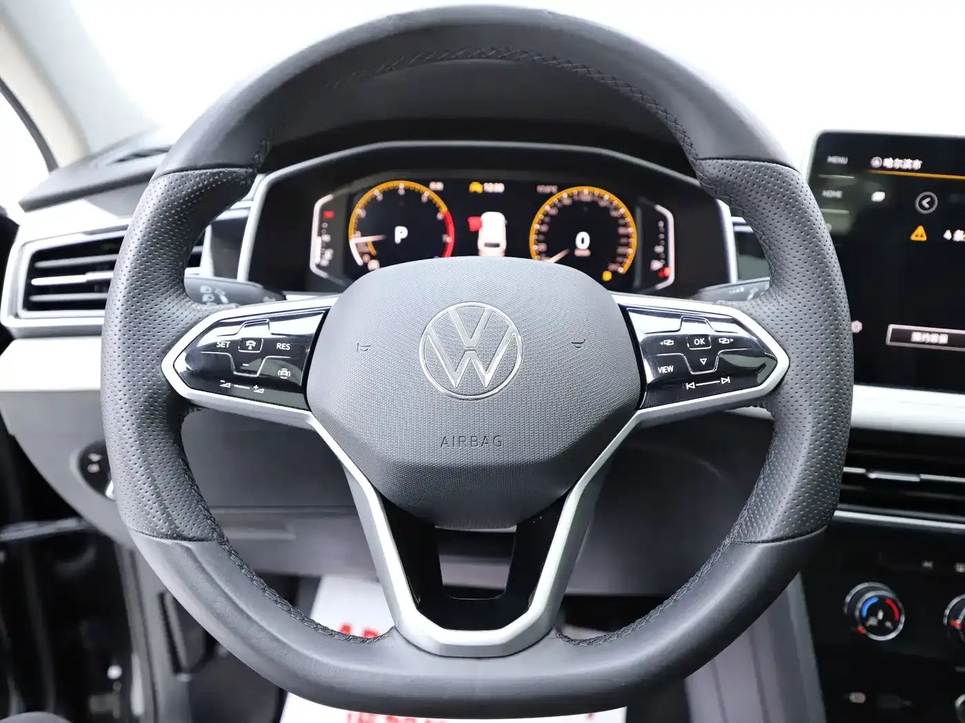 Volkswagen Tiguan L 280TSI 2WD Trend Limited Edition 2023 — фото 11
