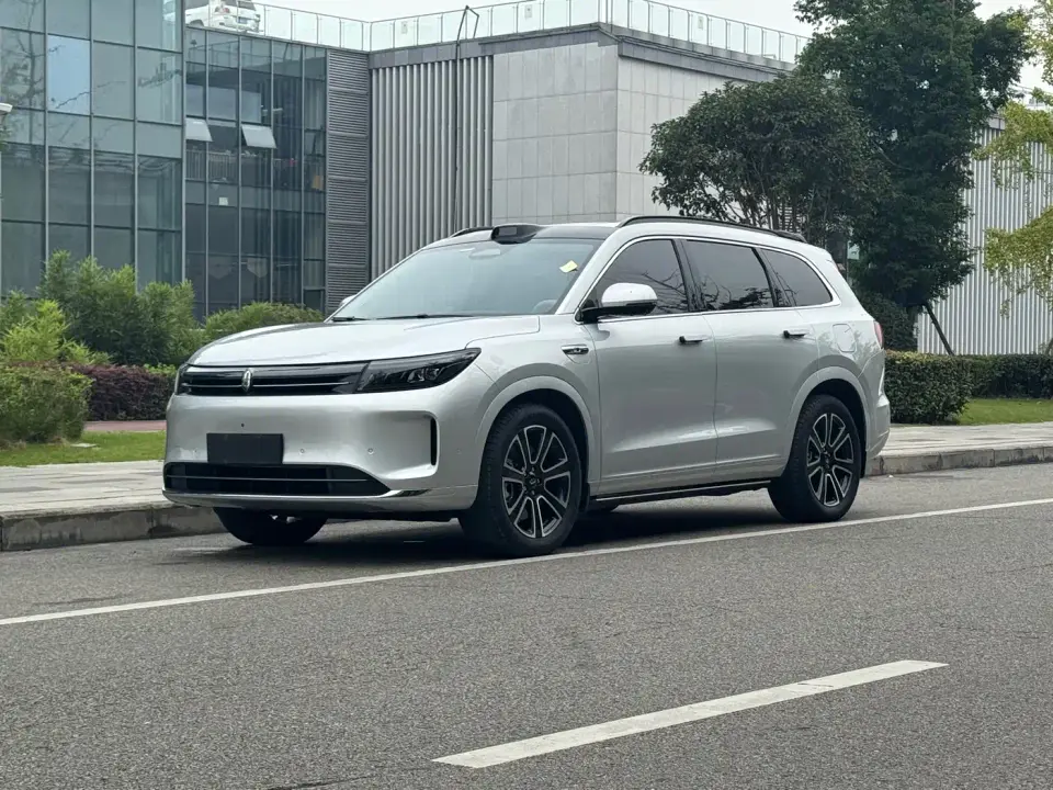 AITO Wenjie AITO M7 1.5T Smart Drive RWD Ultra 5-seater 2024
