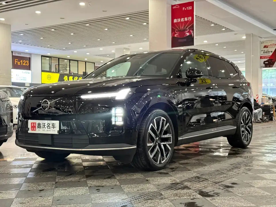 Volvo XC70 Plug-in Hybrid 4WD Ultra Long Range Plus 2026