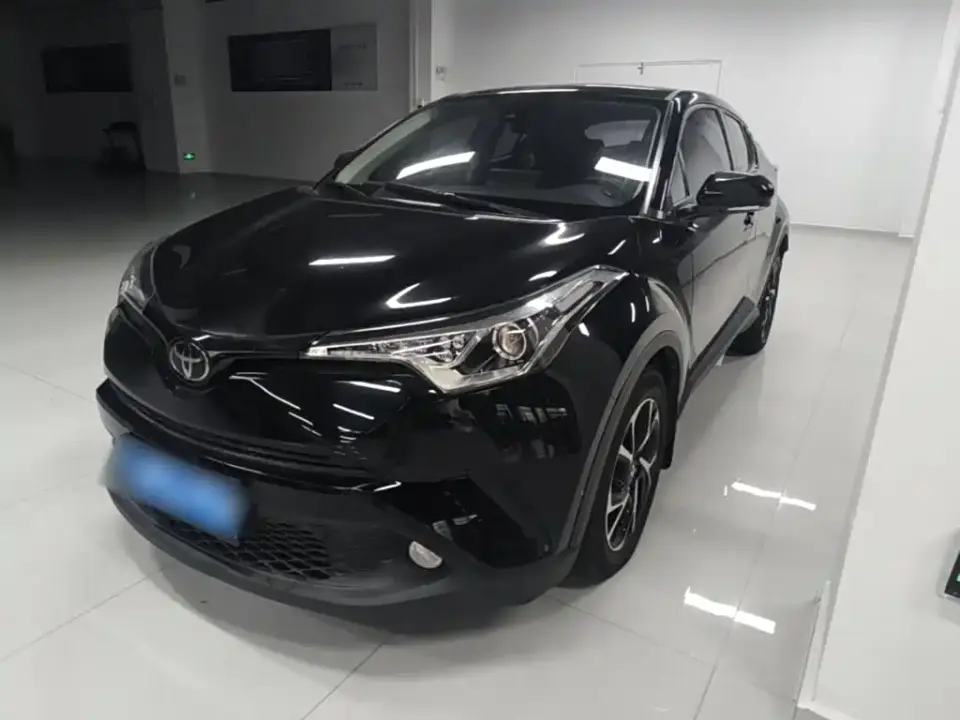 Toyota C-HR Model 2.0L Leading 2021