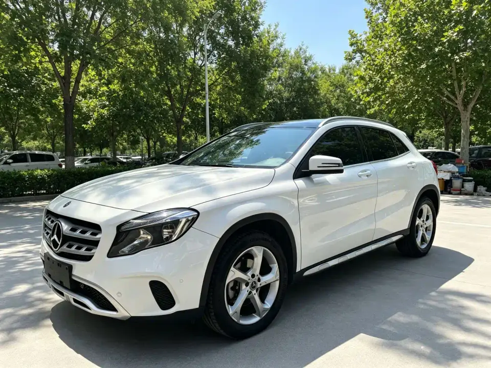 Mercedes-Benz GLA-Class GLA 200 Dynamic 2019