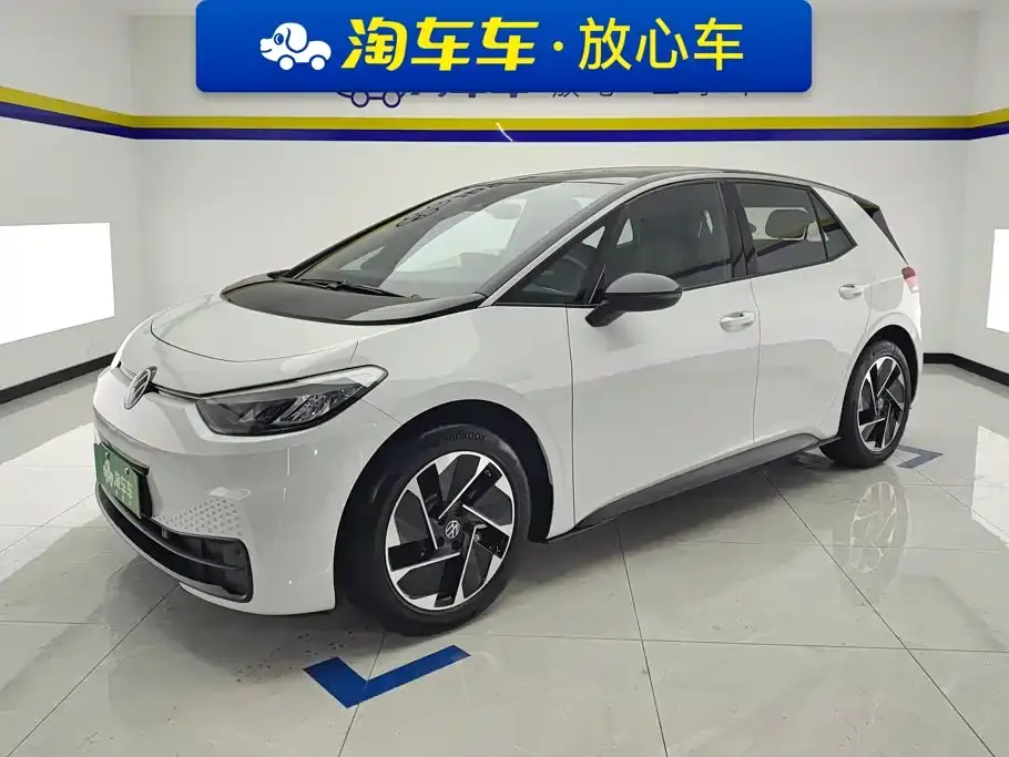 Volkswagen ID.3 Smart Outstanding Edition 2024