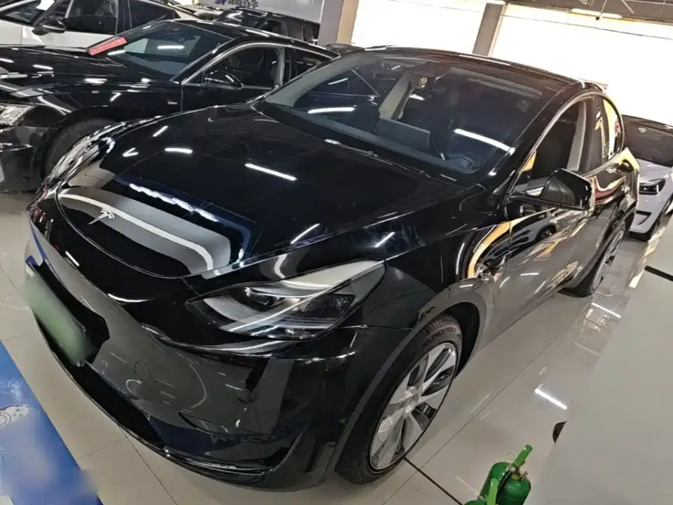 Tesla Model Y Facelift Rear-Wheel Drive Version 2023