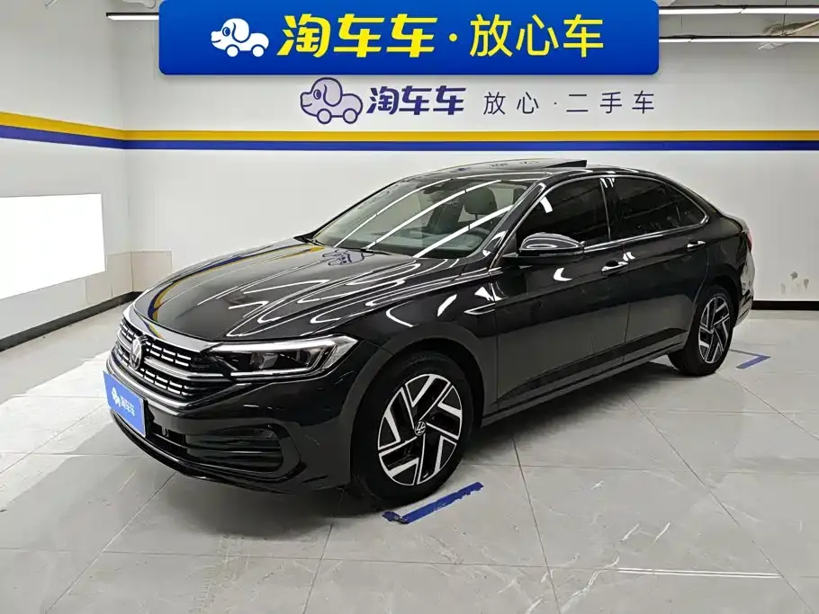Volkswagen Sagitar 300TSI DSG Surpassing Edition 2023