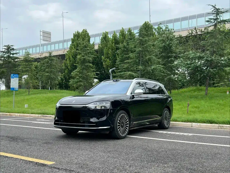 AITO Wenjie AITO M9 Extended Range Ultra 42kWh 6-Seater 2024