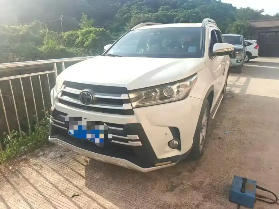 Toyota Highlander 2.0T AWD Luxury 7-Seater 2020