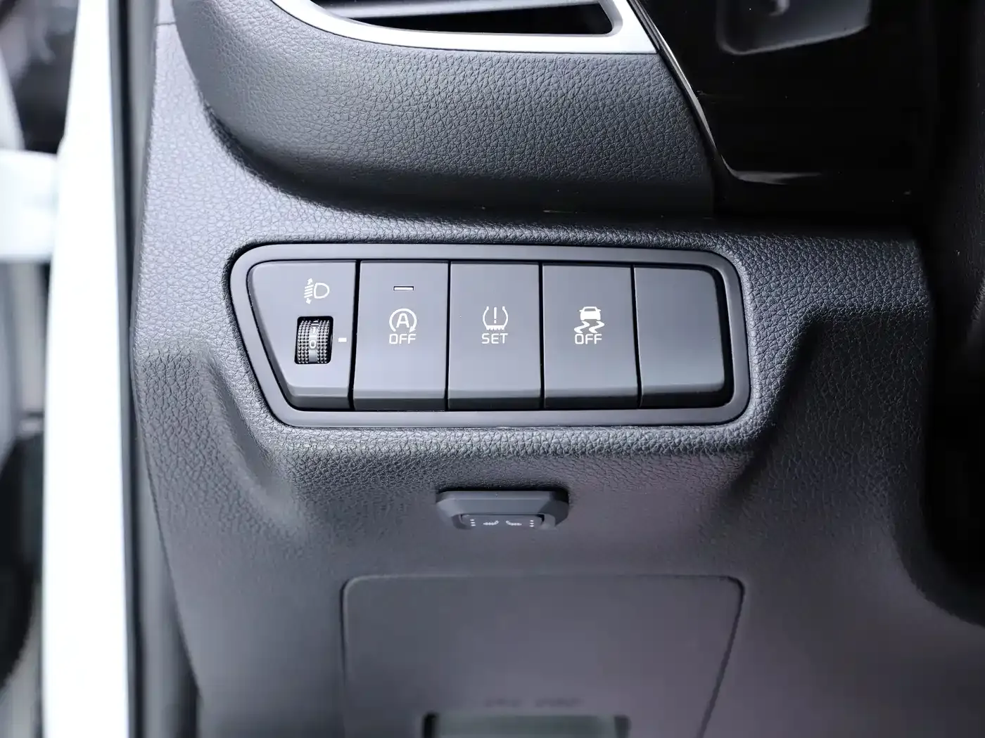 Kia KX3 Smart Run 1.5L CVT Fashion Edition 2023 — фото 9