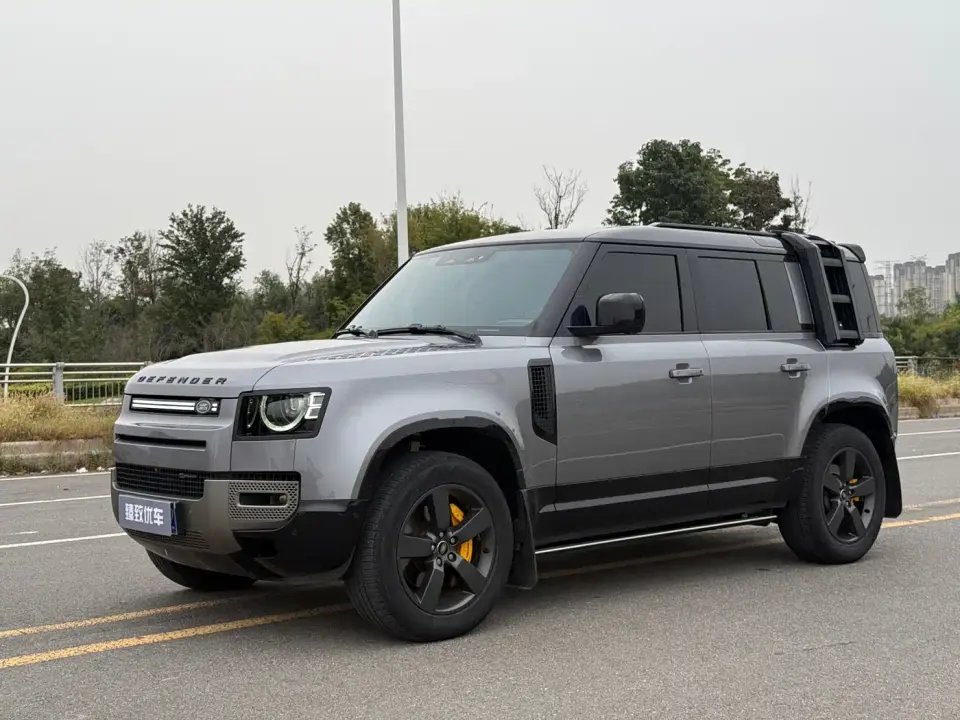 Land Rover Defender 110 P400 X-DYNAMIC HSE 2022