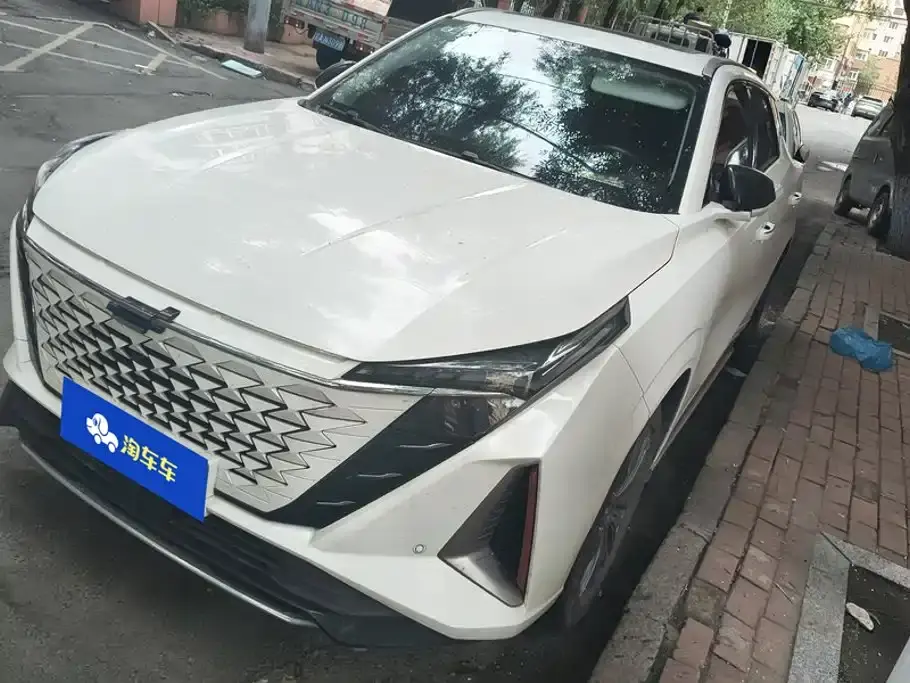 Changan Oshan Z6 Blue Whale 1.5T DCT Intelligent Premium 2022