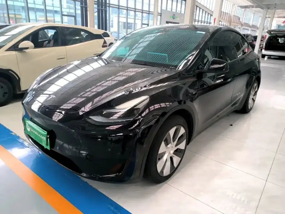 Tesla Model Y Facelift Rear-Wheel Drive Version 2023