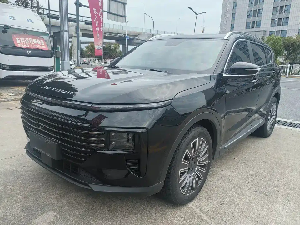 Jetour X70 PLUS 1.5T Luxury Edition 5-Seater 2024