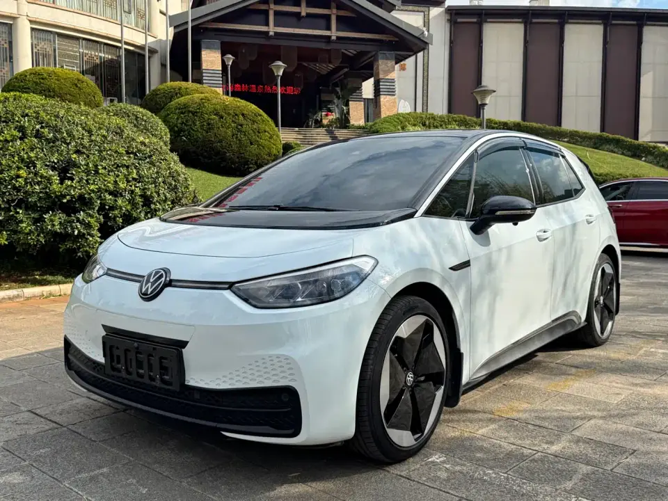 Volkswagen ID.3 Outstanding Edition 2024