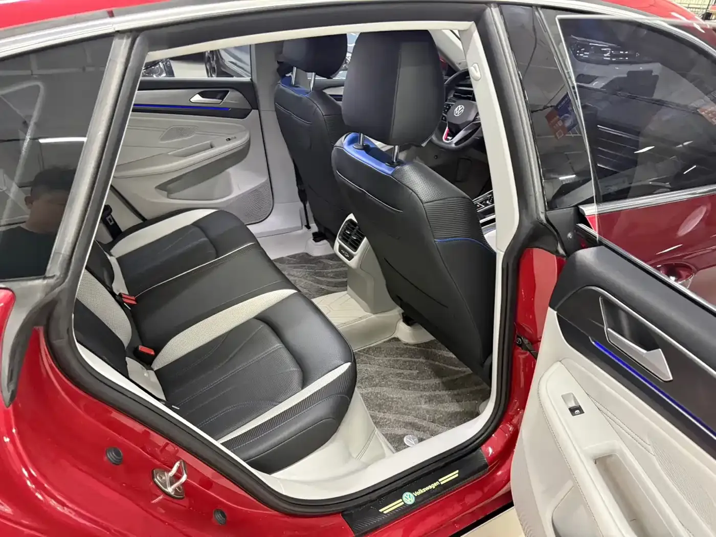 Volkswagen Lamando Lamando L 280TSI DSG Ultra Spicy Flagship 2022 — фото 15