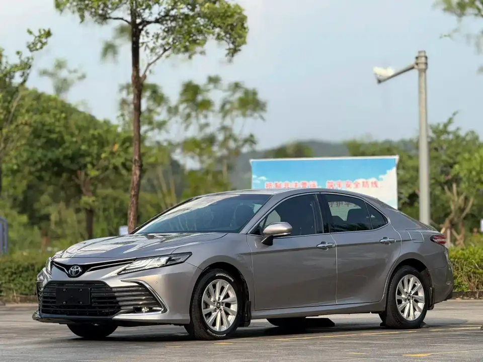 Toyota Camry 2.0G Luxury Edition 2021