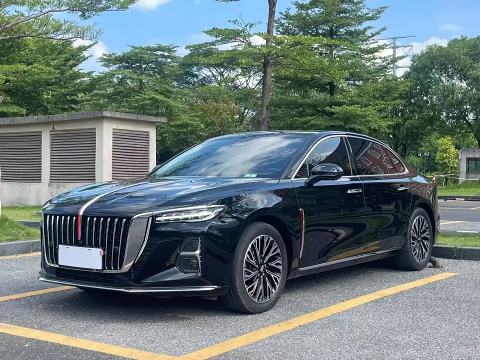 Hongqi H5 2.0T Automatic Smart Connect Flag Smooth Edition 2023