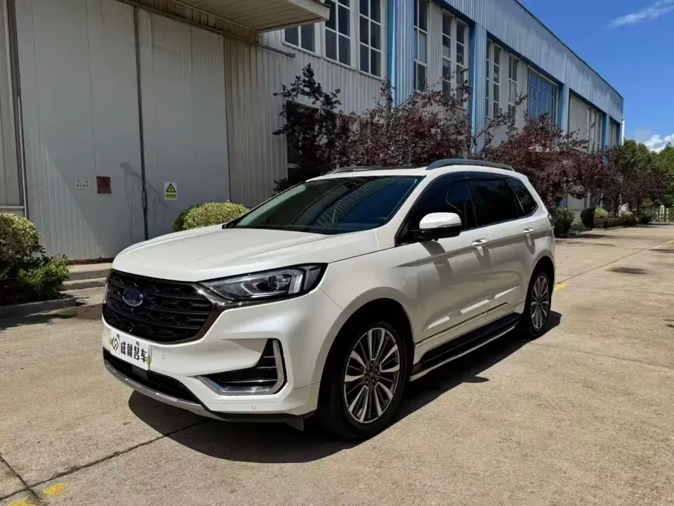 Ford Edge PLUS EcoBoost 245 FWD Luxury Sharp 7-seater 2022