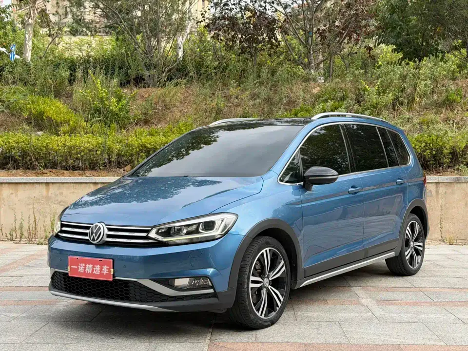 Volkswagen Touran Touran L 280TSI DSG Cross Edition 7-seater 2020