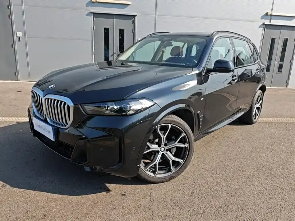 BMW X5 Model xDrive 30Li Exclusive M Sport Blackout Package 2026