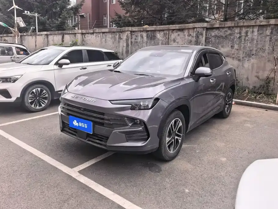 Jetour Dasheng 1.5T DCT Luxury Edition 2025