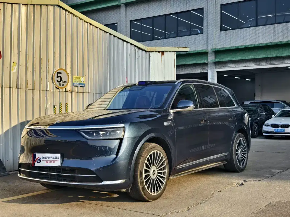 AITO Wenjie AITO M8 Model Extended Range Ultra Edition 53.4kWh 5-Seater 2025