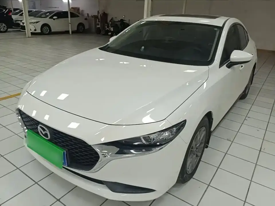 Mazda Mazda3 Axela 1.5L Automatic Sunroof Edition 2021