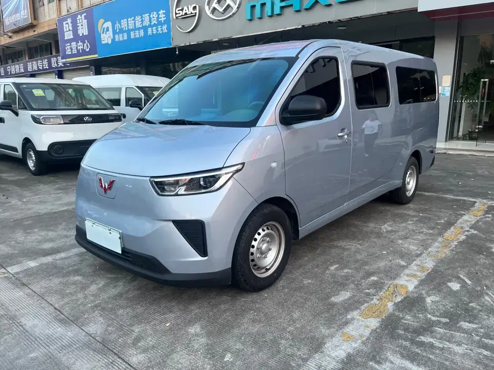 Wuling Motors Wuling Yangguang Model 440km Passenger Van Comfort Version (6-Seater) 2026