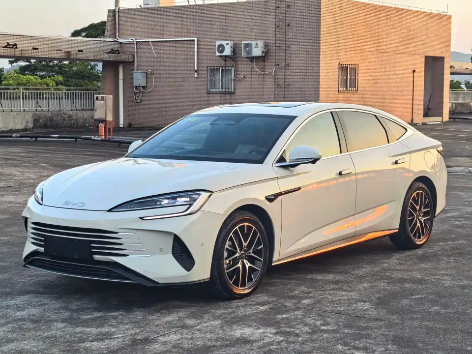 BYD Seal 07 DM-i Smart Drive Edition DM-i 1.5L 125km Luxury 2025