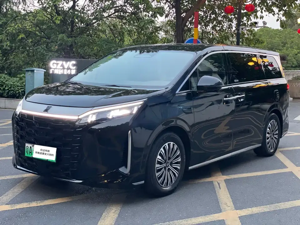BYD Xia DM-i 1.5T 180km Surpass Edition 2025