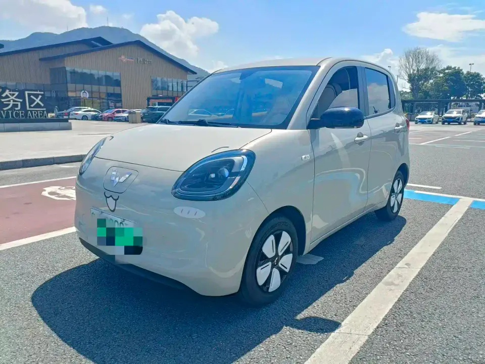 Wuling Motors Hongguang MINIEV 4-Door Advanced 2026