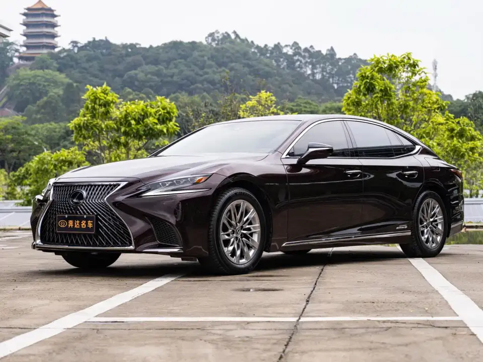 Lexus LS 500h Luxury (China VI) 2020