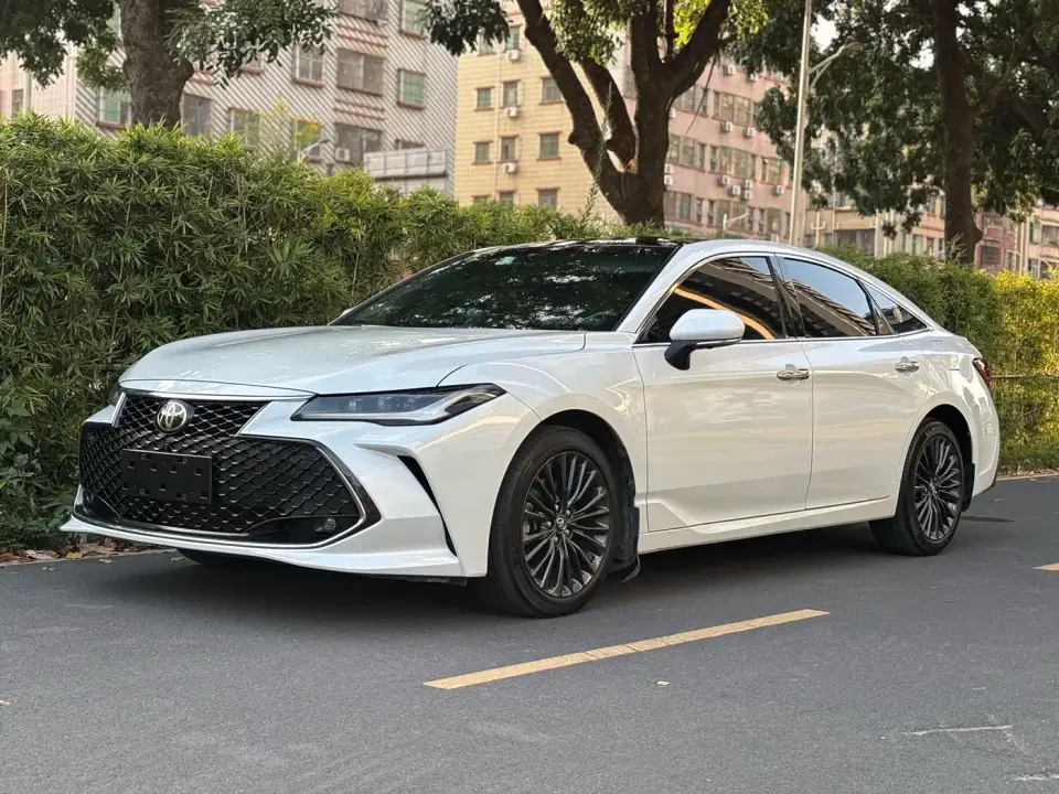 Toyota Avalon 2.5L Touring Premium Edition 2022