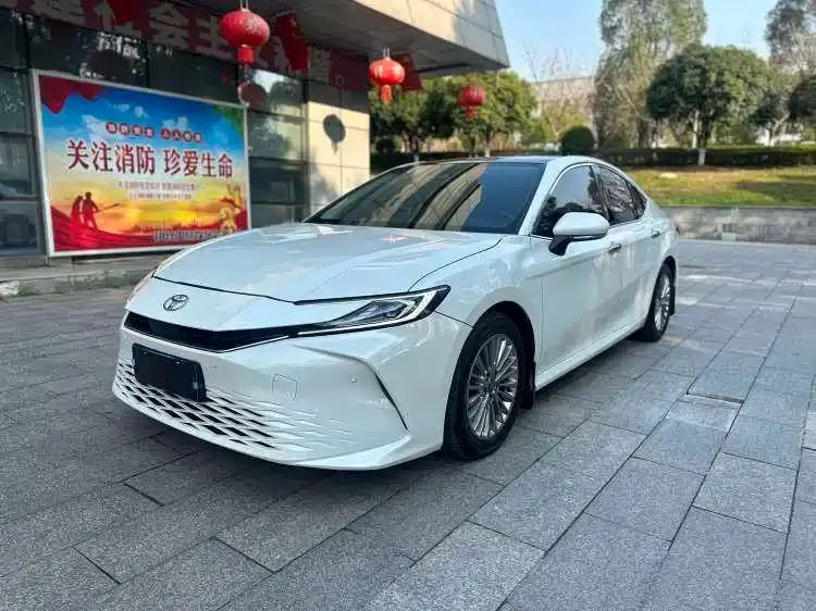 Toyota Camry 2.0G Premium Edition 2024