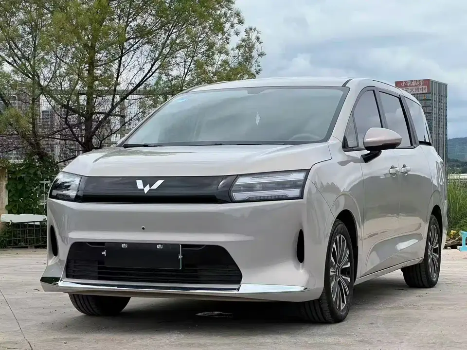 Wuling Motors Xingguang 730 New Energy Model Pure Electric Base Version 2026