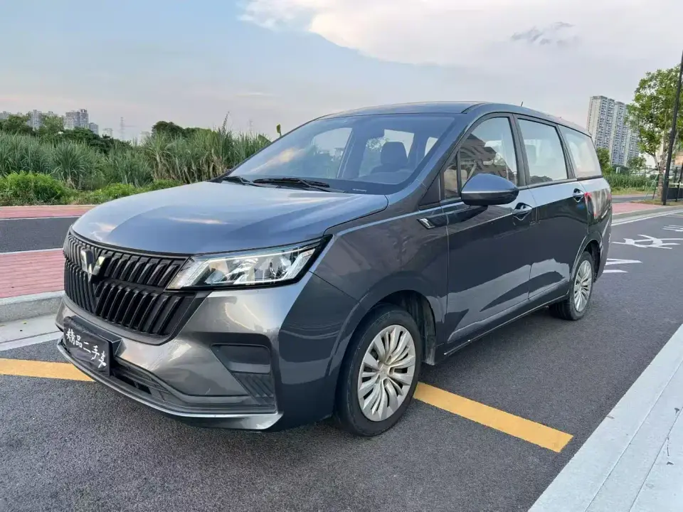 Wuling Motors Wuling Jiachen 1.5L Manual Free Comfort 2022