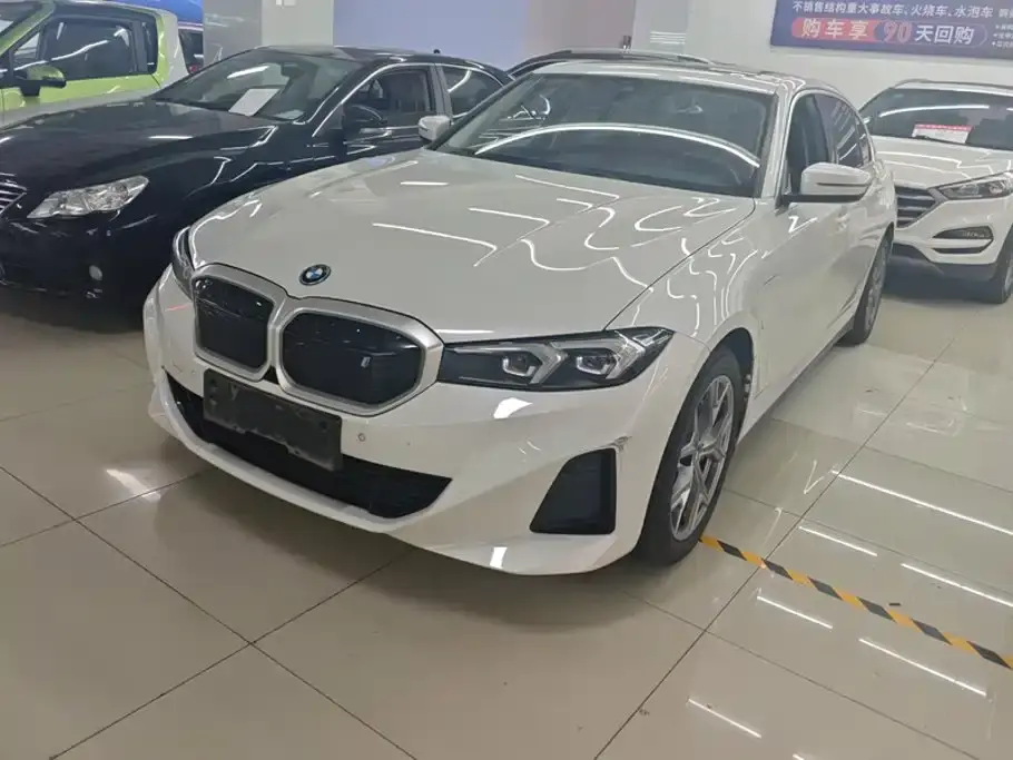BMW i3 eDrive 35 L 2023