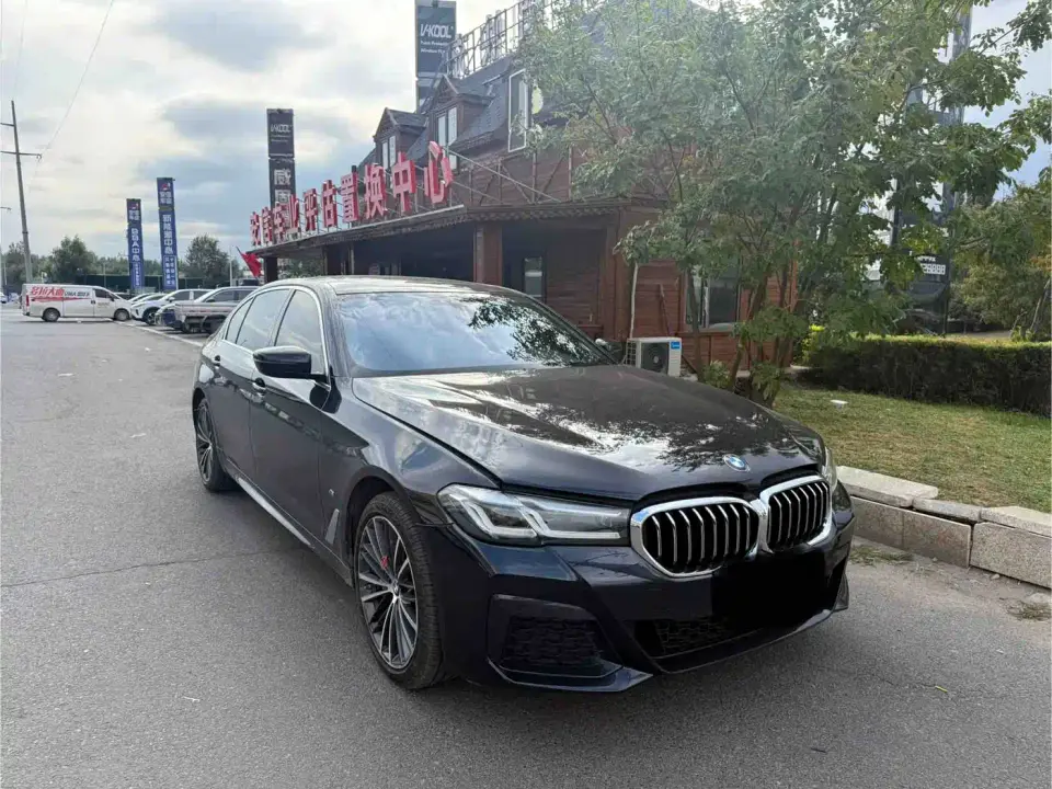 BMW 5 Series Facelift 530Li xDrive M Sport Package 2023