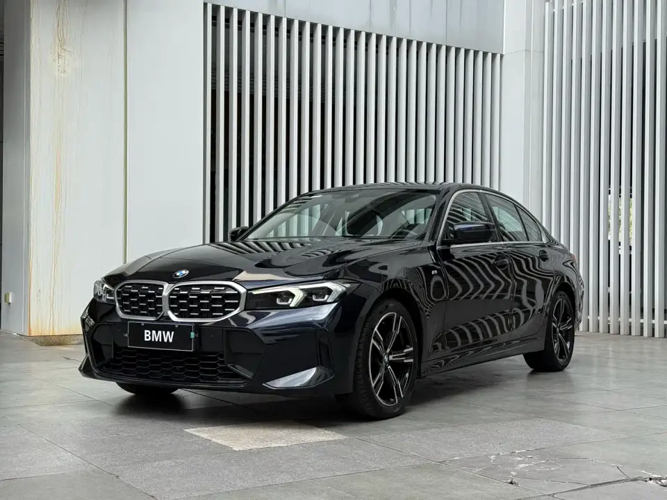 BMW 3 Series 325i M Sport Package 2023
