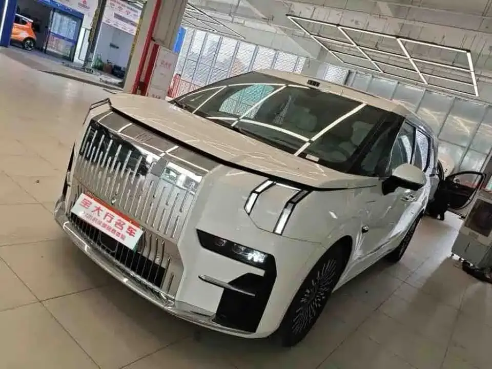 Zeekr 009 6-seat Executive AWD 108kWh 2025