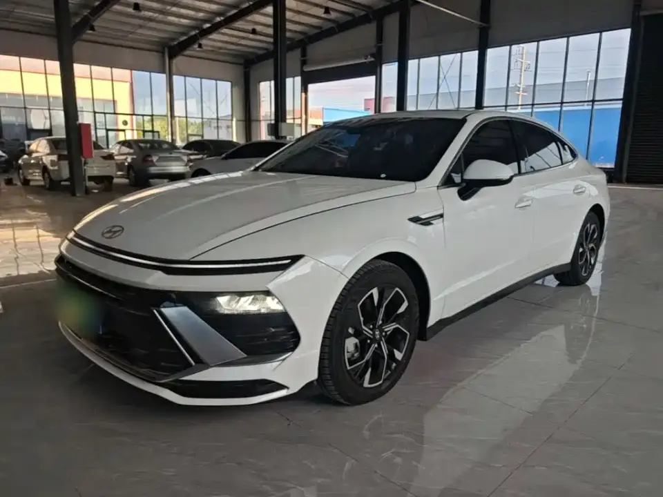 Hyundai Sonata 1.5T Pro 2025