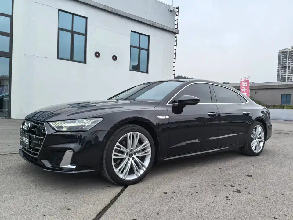 Audi A7L 45 TFSI quattro Premium Luxury 2025