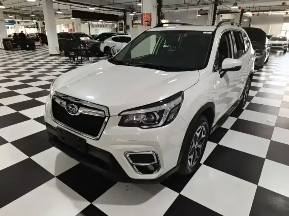 Subaru Forester 2.0i Luxury Edition with EyeSight 2020