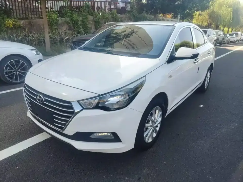 Hyundai Verna 1.4L Manual Cool Edition GLS 2019